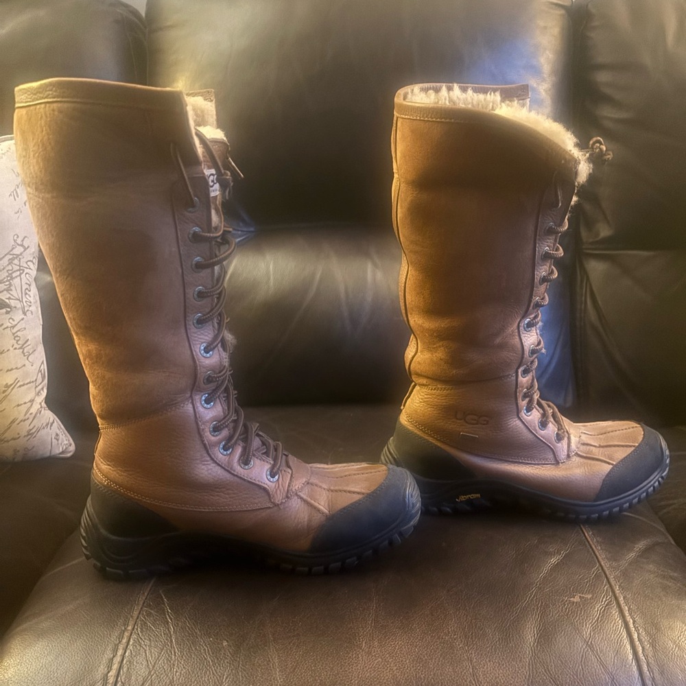 UGG Adirondack Tall
